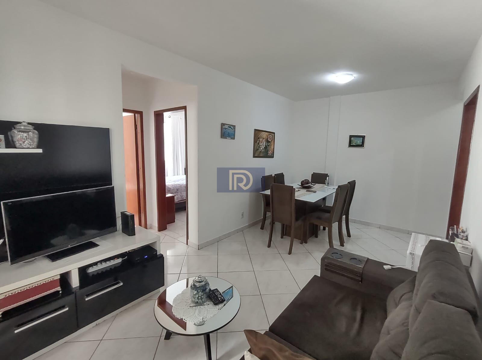 Apartamento à venda com 2 quartos, 57m² - Foto 1