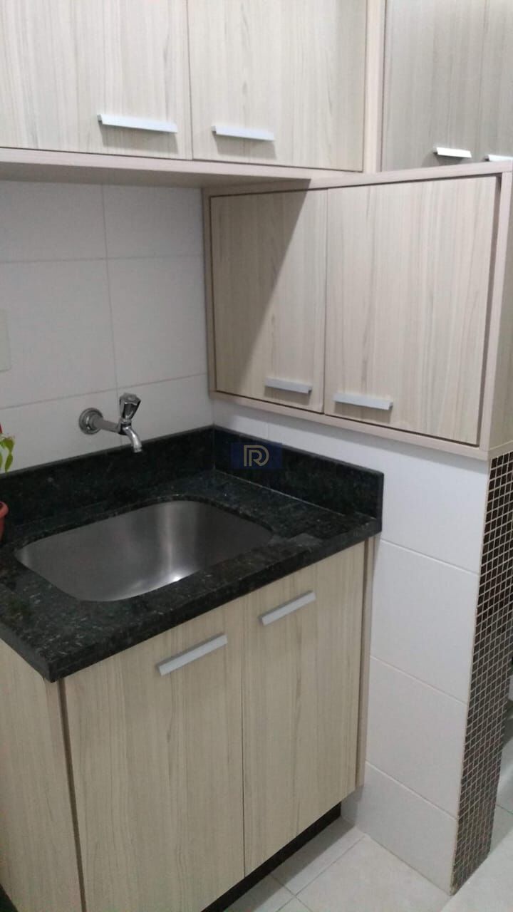 Apartamento à venda com 2 quartos, 72m² - Foto 7