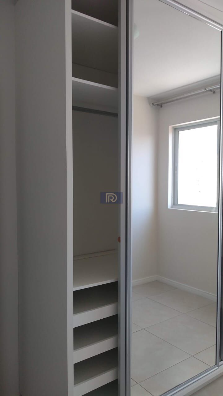 Apartamento à venda com 2 quartos, 72m² - Foto 13