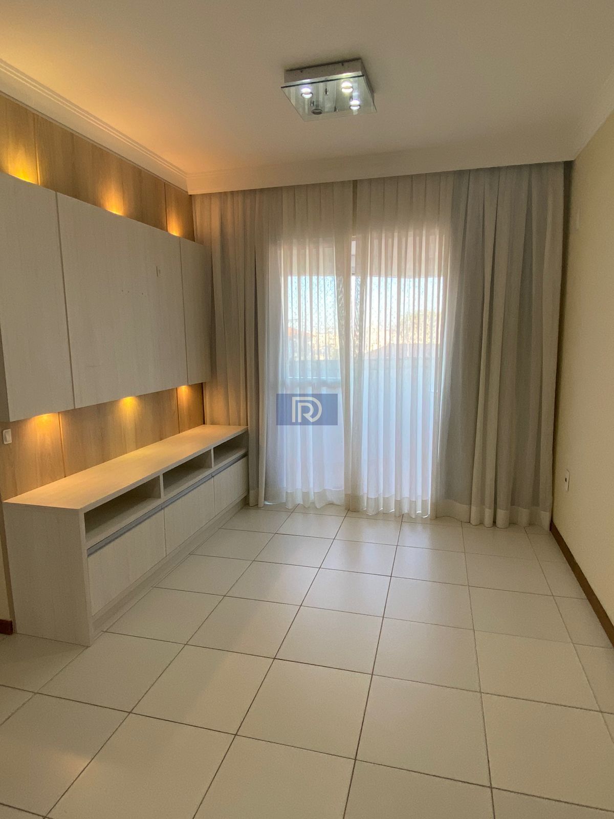 Apartamento à venda com 2 quartos, 75m² - Foto 10