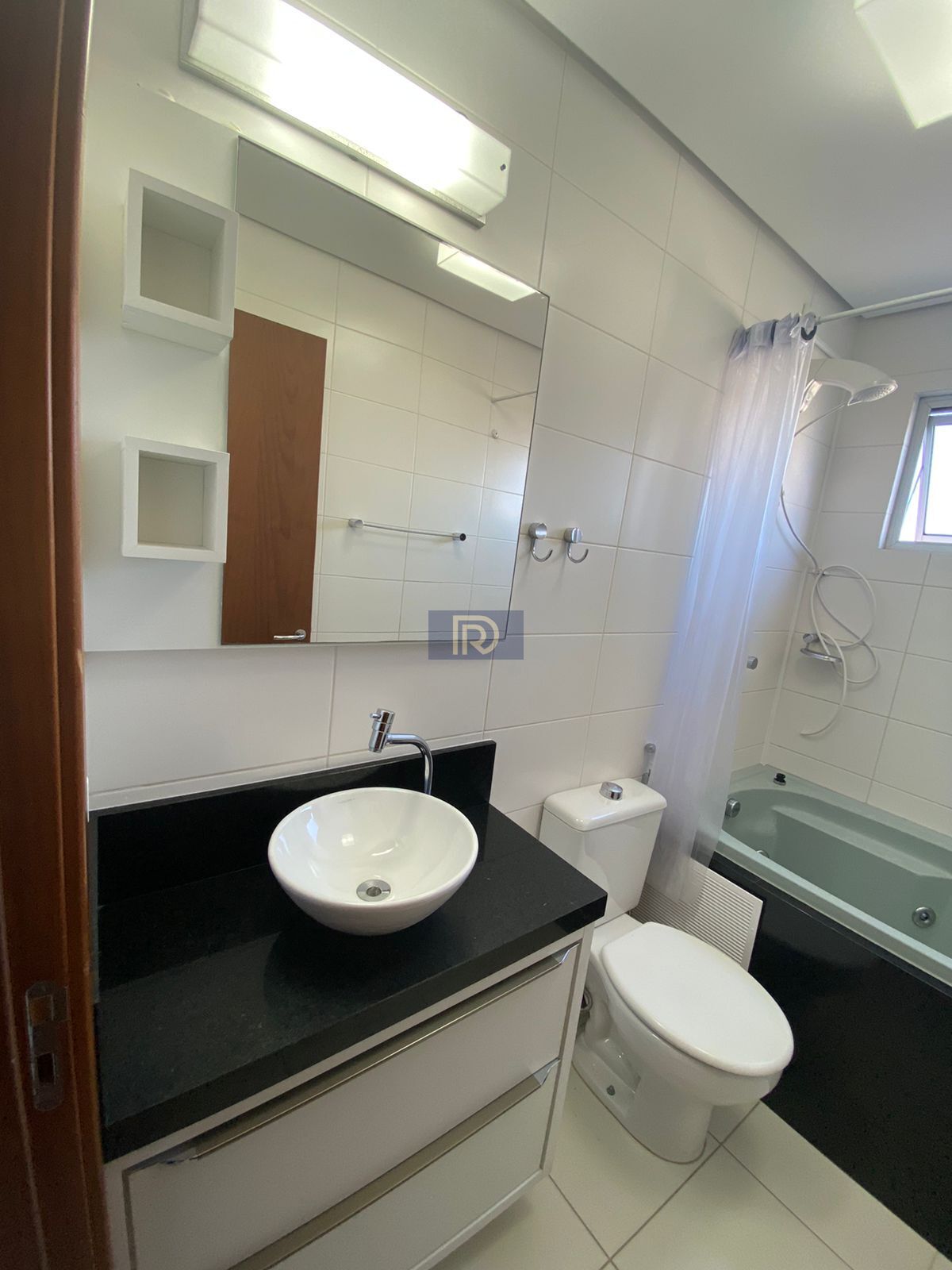 Apartamento à venda com 2 quartos, 75m² - Foto 14