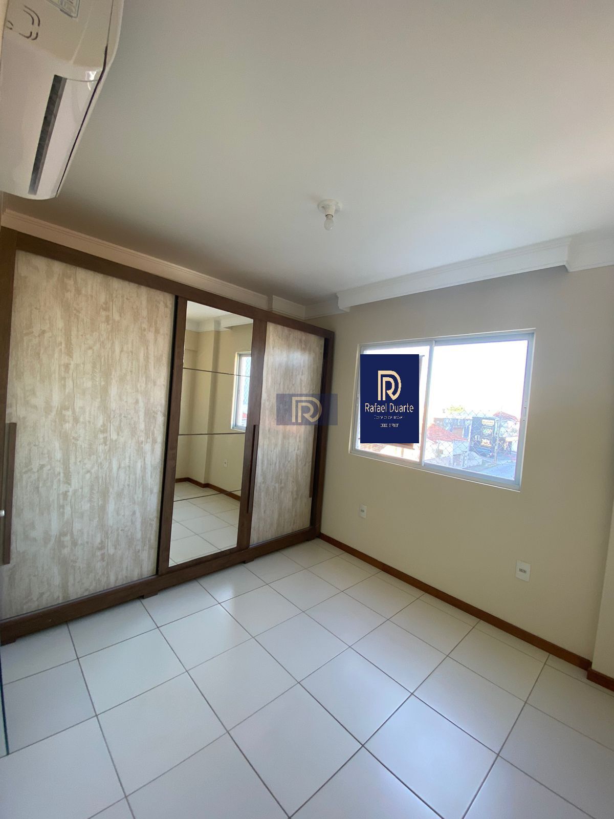 Apartamento à venda com 2 quartos, 75m² - Foto 13