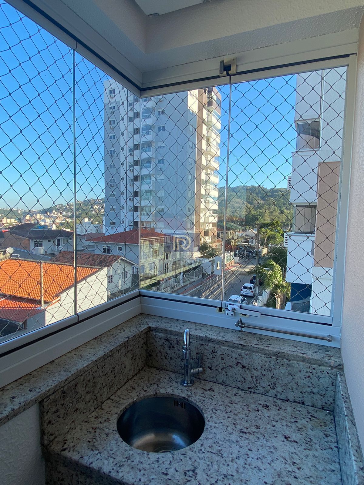 Apartamento à venda com 2 quartos, 75m² - Foto 8