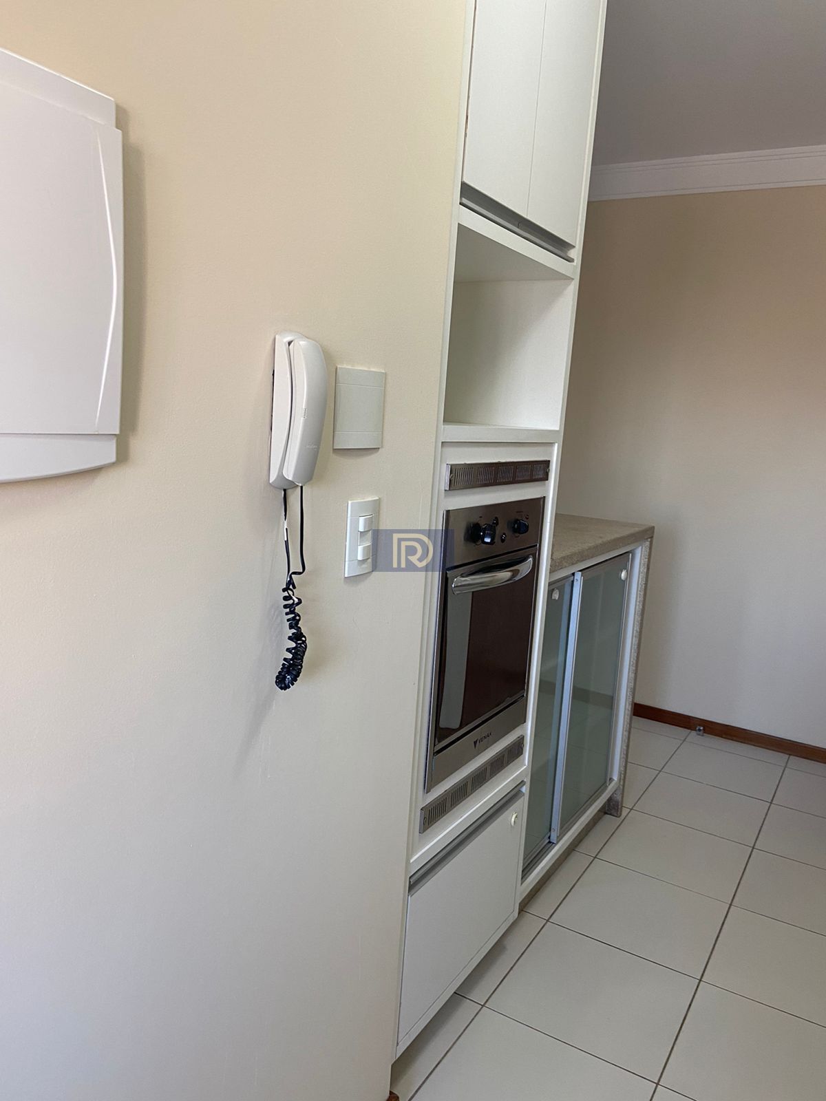 Apartamento à venda com 2 quartos, 75m² - Foto 5