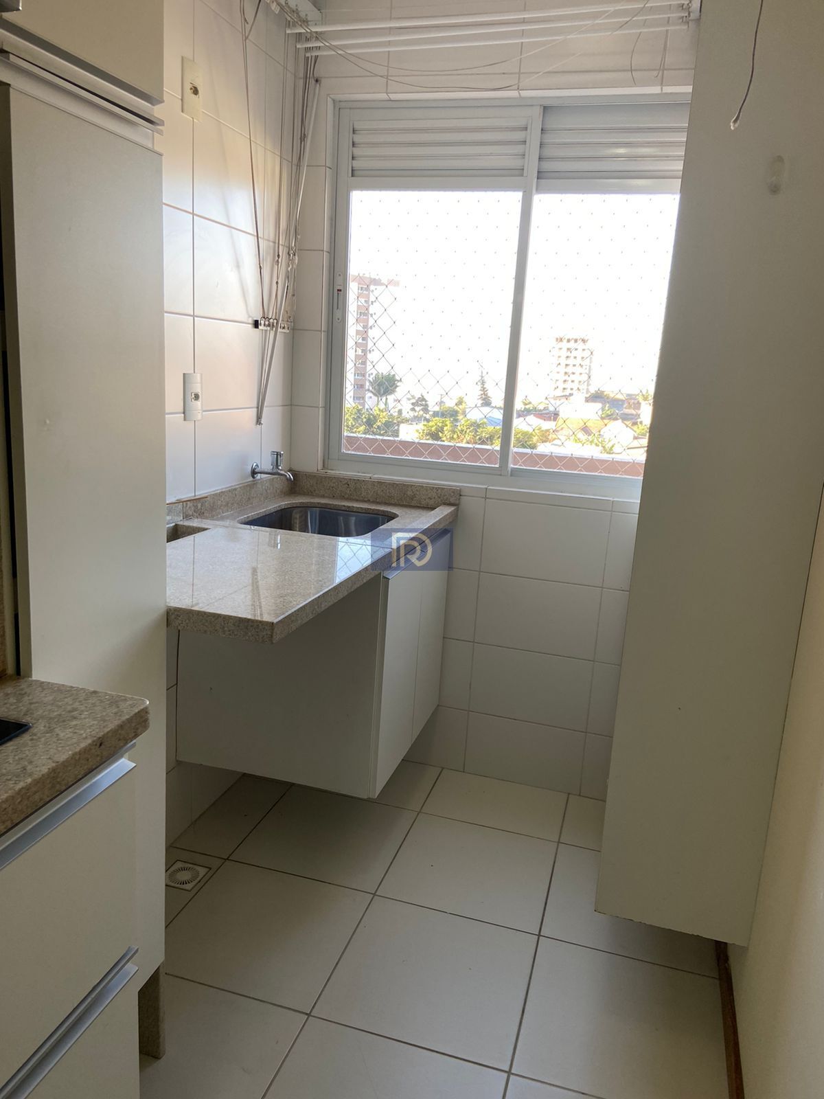 Apartamento à venda com 2 quartos, 75m² - Foto 6