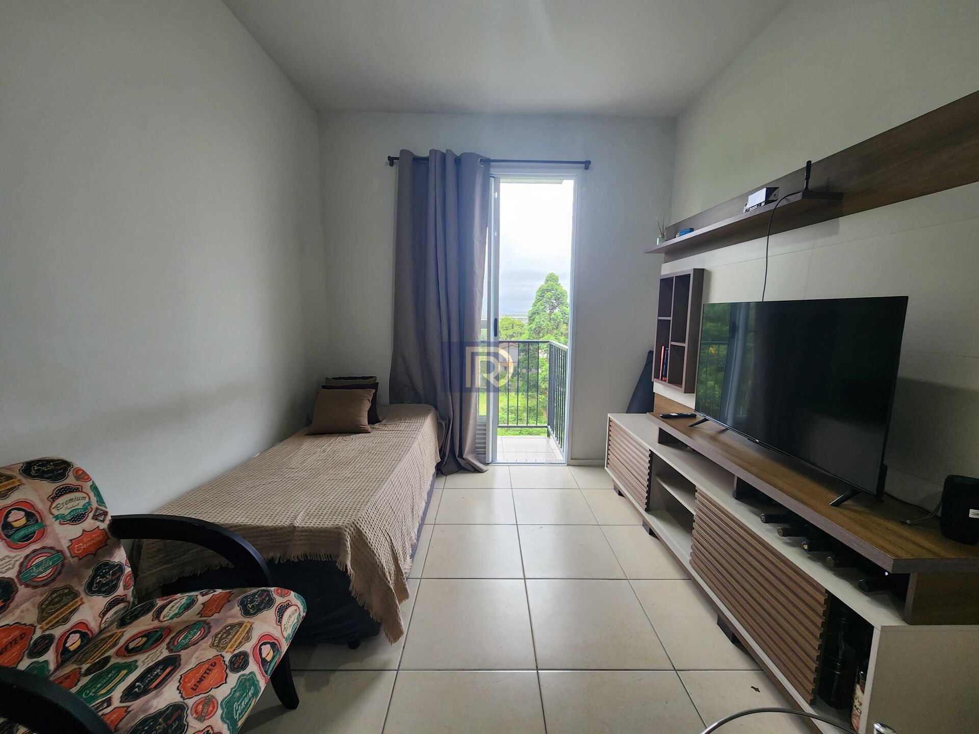 Apartamento à venda com 2 quartos, 50m² - Foto 2