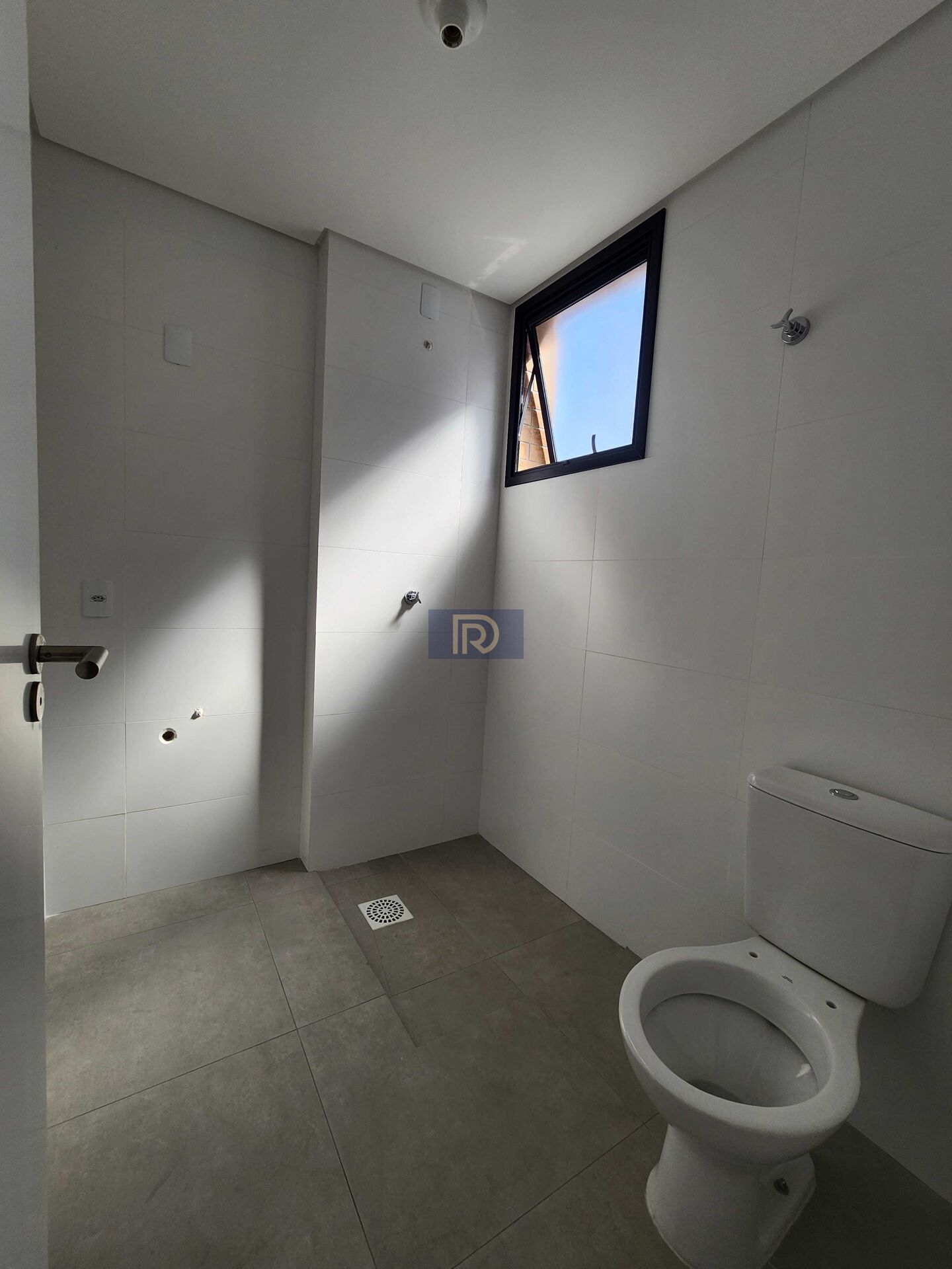 Apartamento à venda com 2 quartos, 65m² - Foto 11