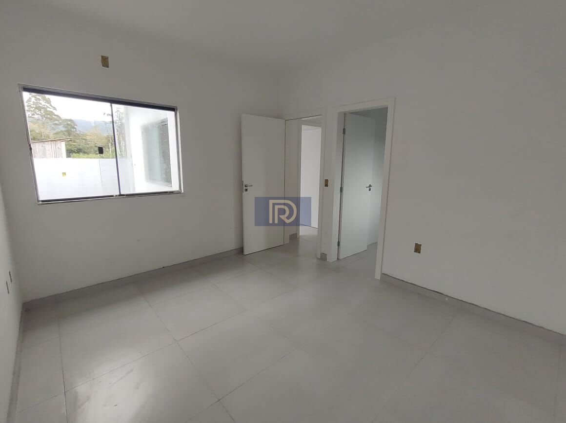 Casa à venda com 3 quartos, 101m² - Foto 13