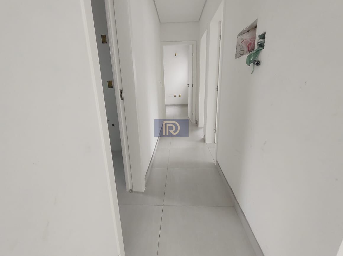 Casa à venda com 3 quartos, 101m² - Foto 7