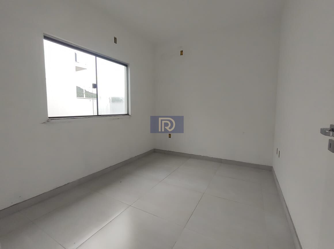 Casa à venda com 3 quartos, 101m² - Foto 12