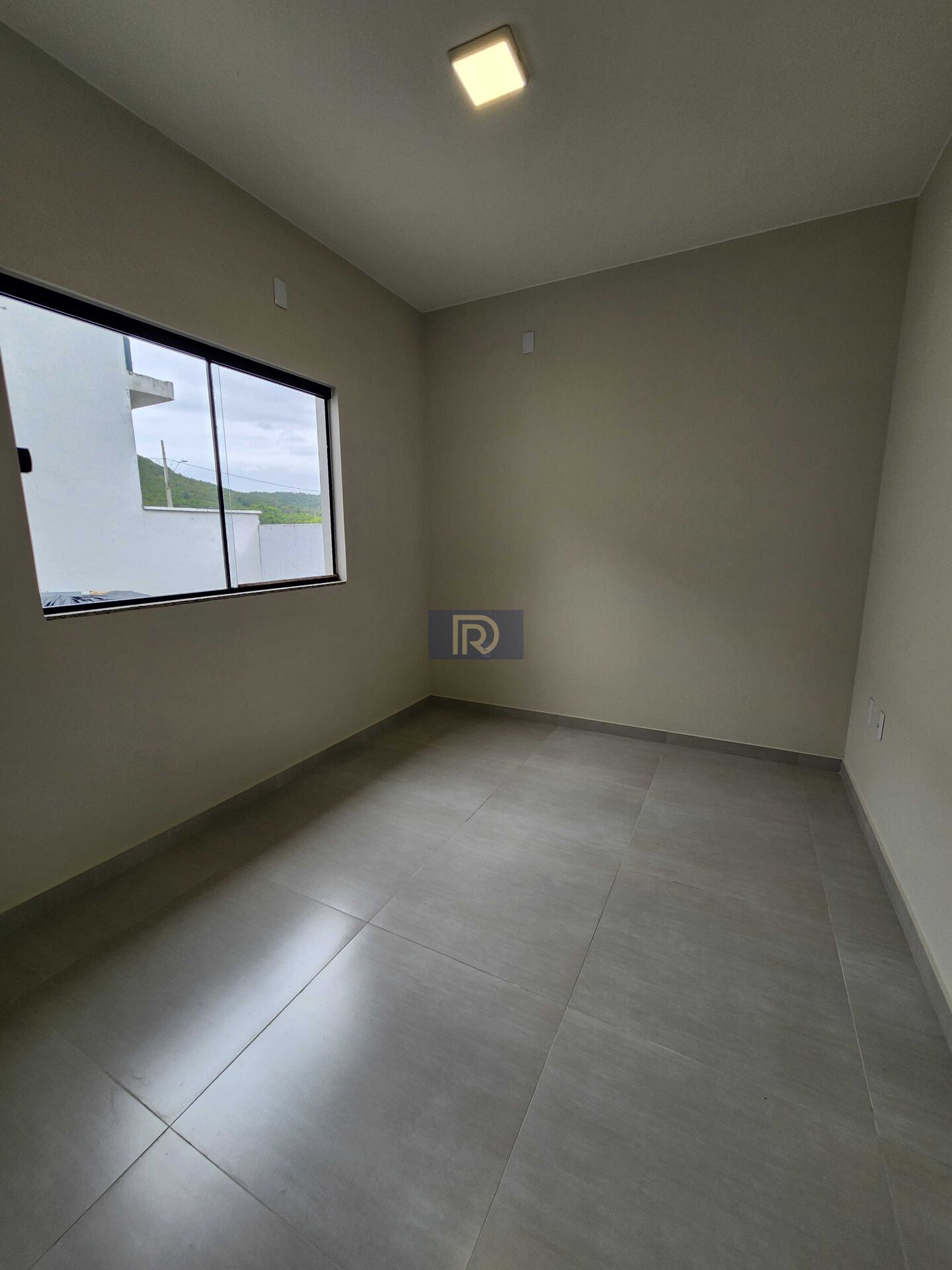 Casa à venda com 3 quartos, 101m² - Foto 14