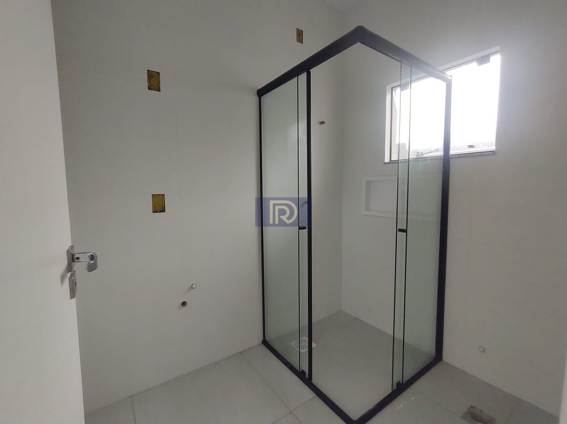 Casa à venda com 3 quartos, 101m² - Foto 11