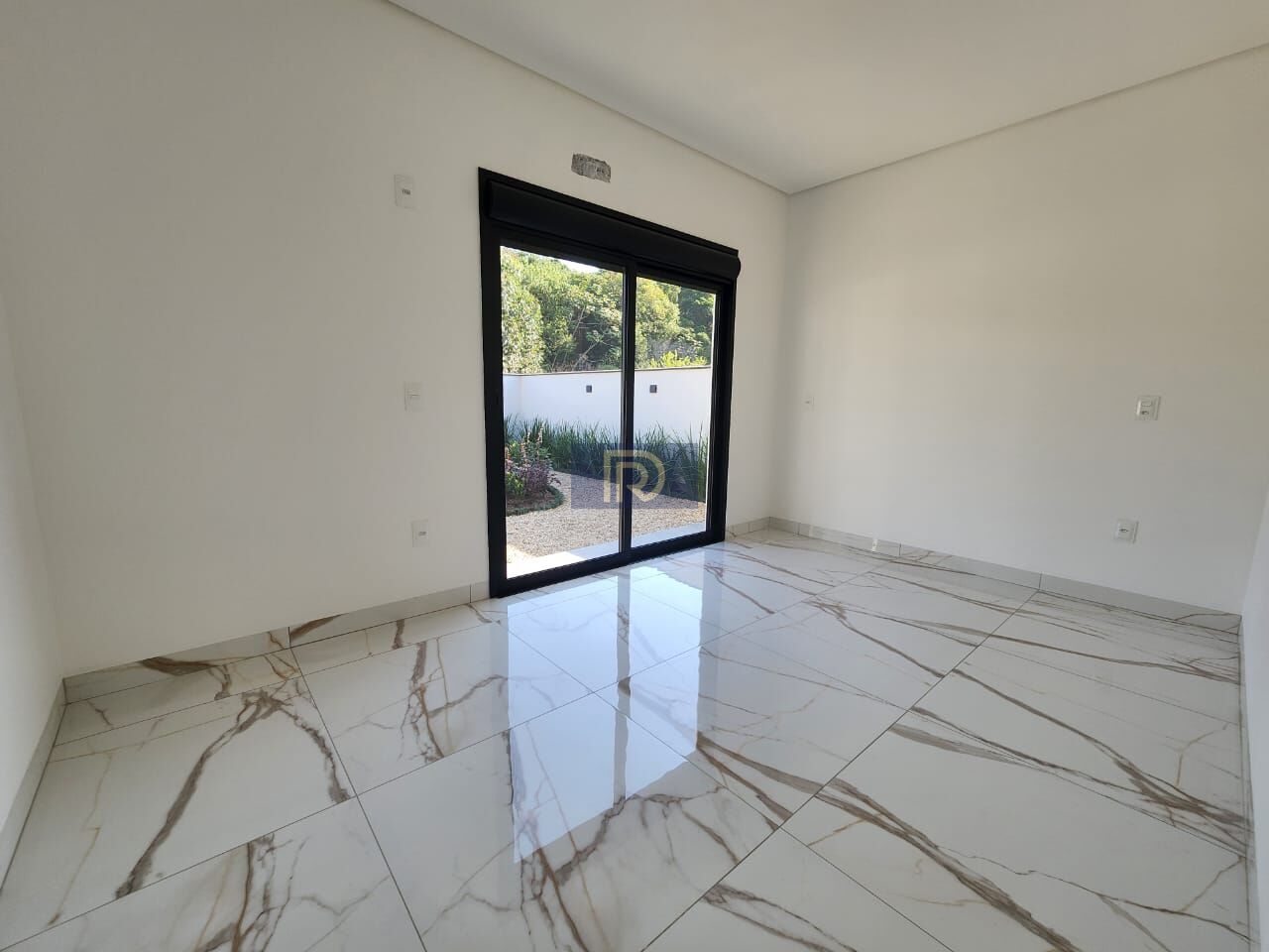 Casa à venda com 3 quartos, 112m² - Foto 10