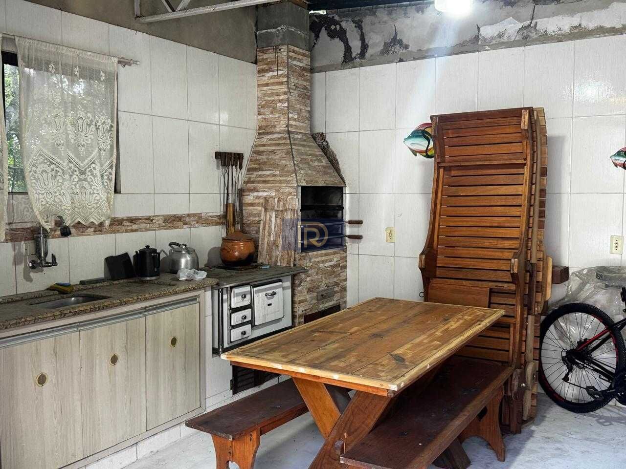Casa, 4 quartos, 200 m² - Foto 18