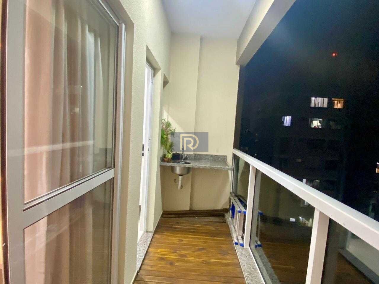 Apartamento à venda com 2 quartos, 75m² - Foto 17