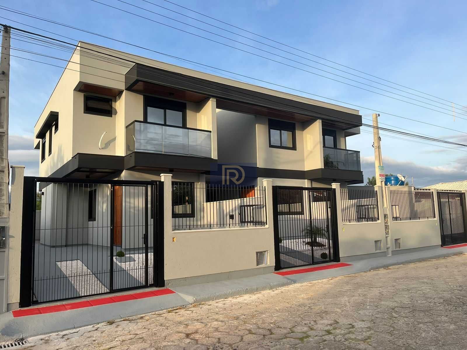 Sobrado à venda com 3 quartos, 100m² - Foto 1