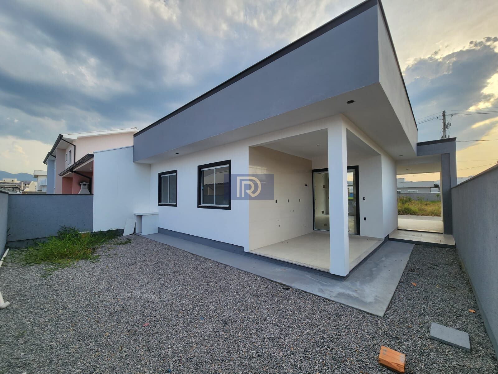 Casa à venda com 3 quartos, 100m² - Foto 17