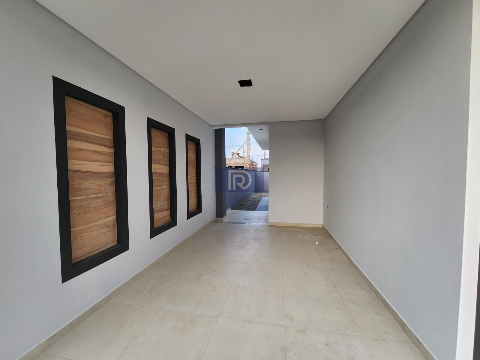 Casa à venda com 3 quartos, 100m² - Foto 2