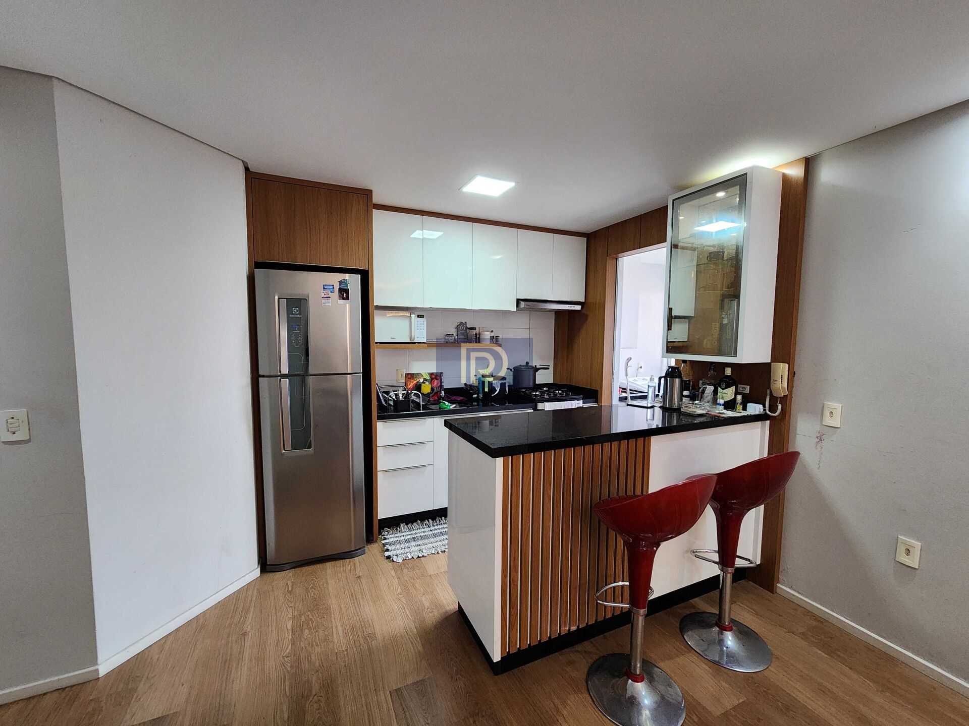 Apartamento à venda com 2 quartos, 56m² - Foto 4