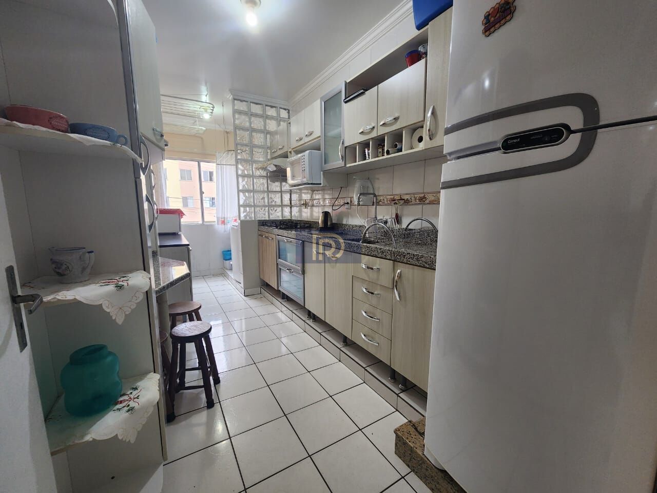 Apartamento à venda com 3 quartos, 68m² - Foto 3