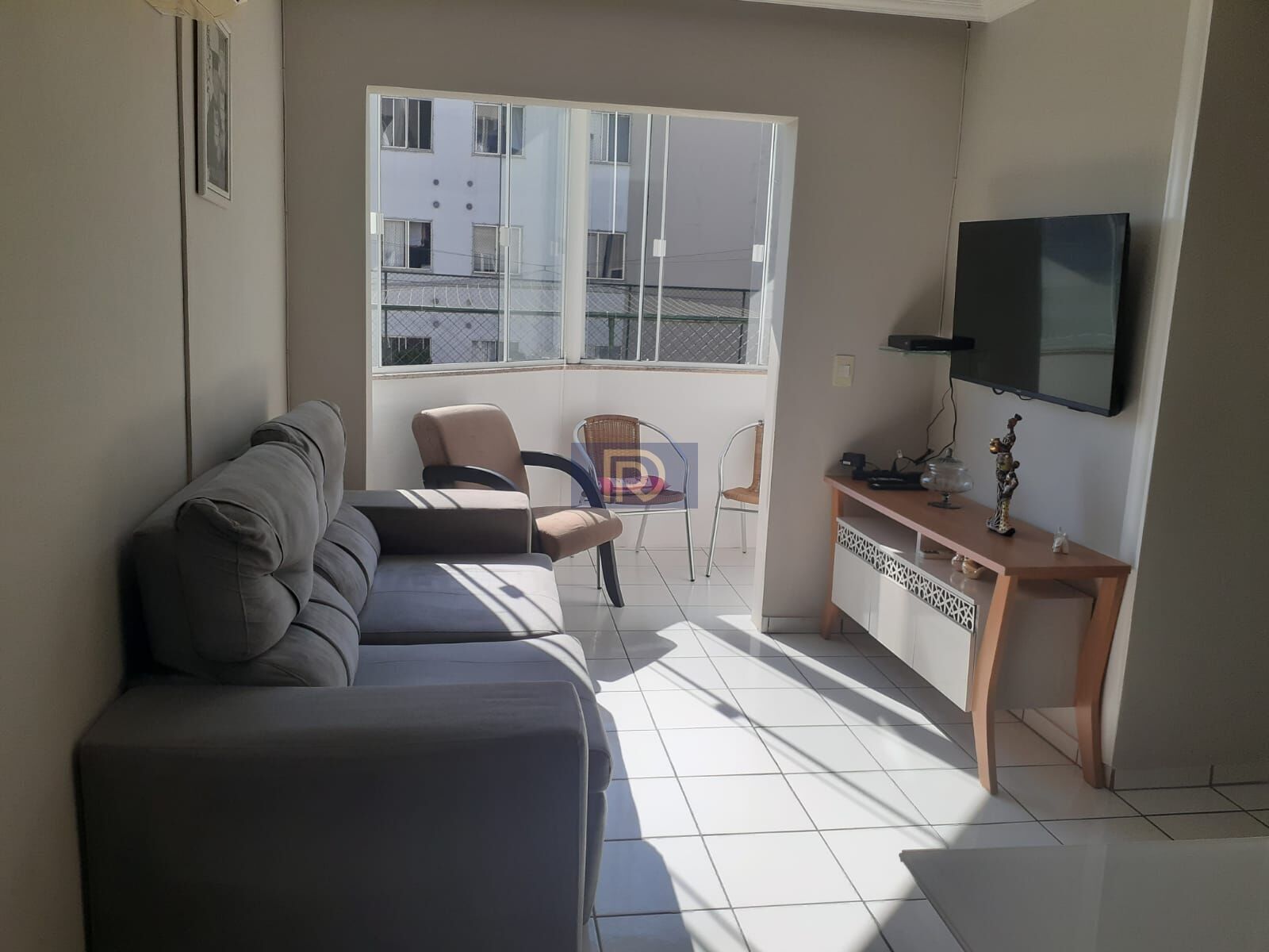 Apartamento à venda com 3 quartos, 68m² - Foto 2