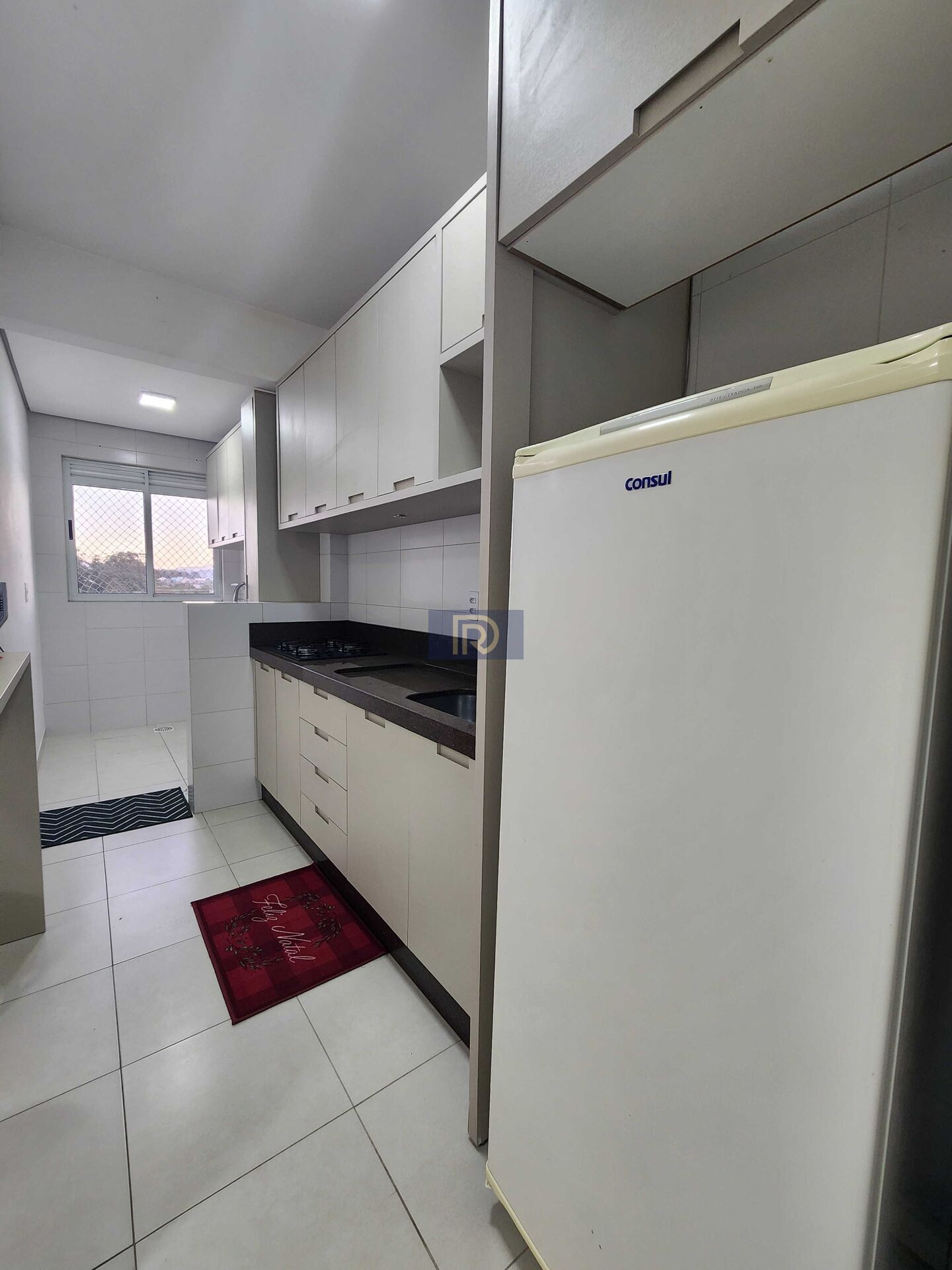 Apartamento à venda com 2 quartos, 67m² - Foto 3