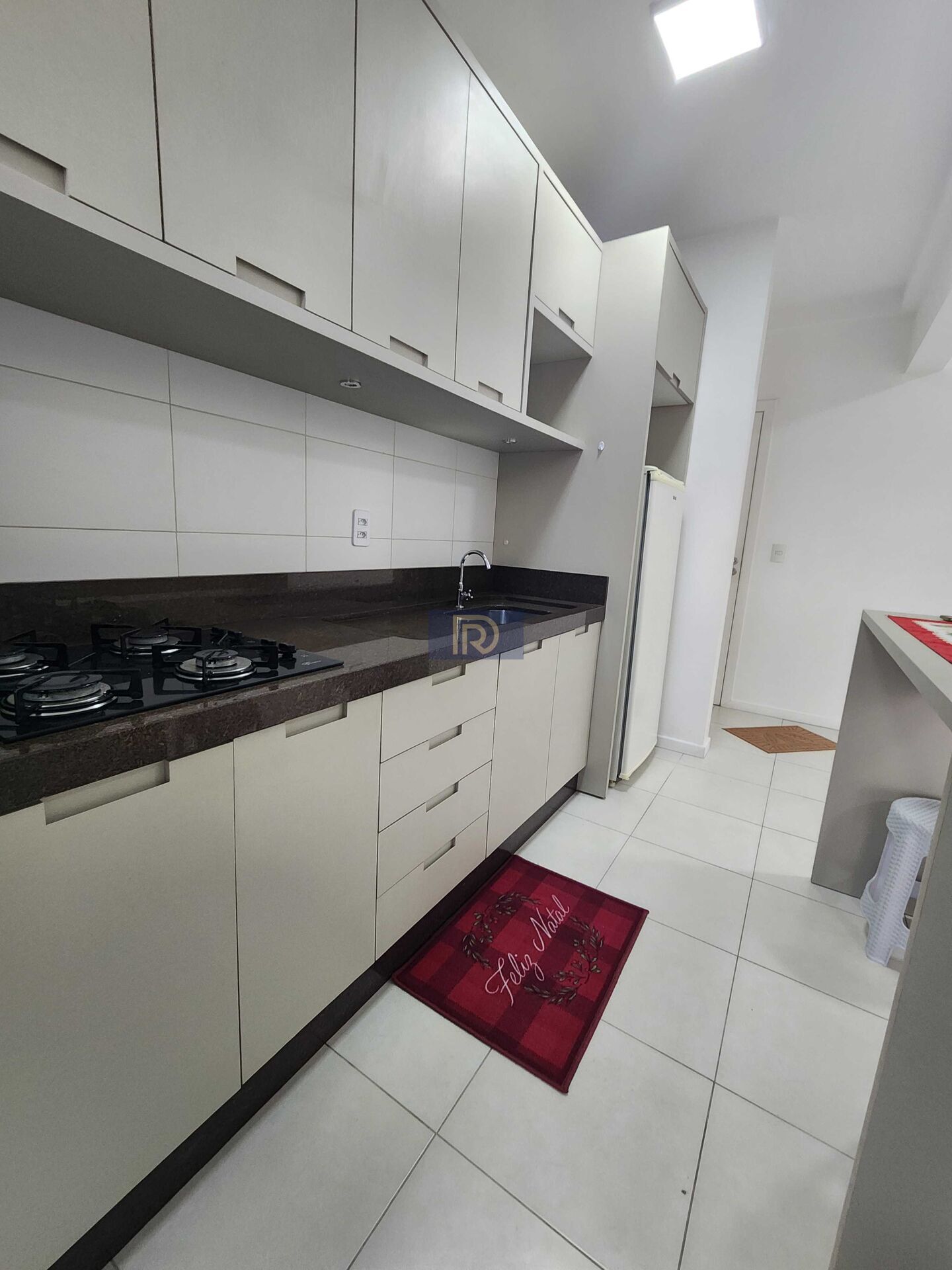 Apartamento à venda com 2 quartos, 67m² - Foto 5