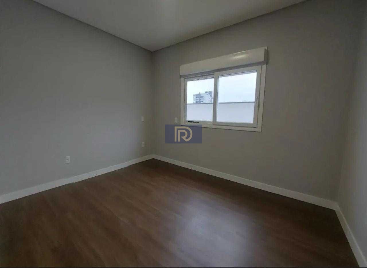 Casa, 3 quartos, 240 m² - Foto 11