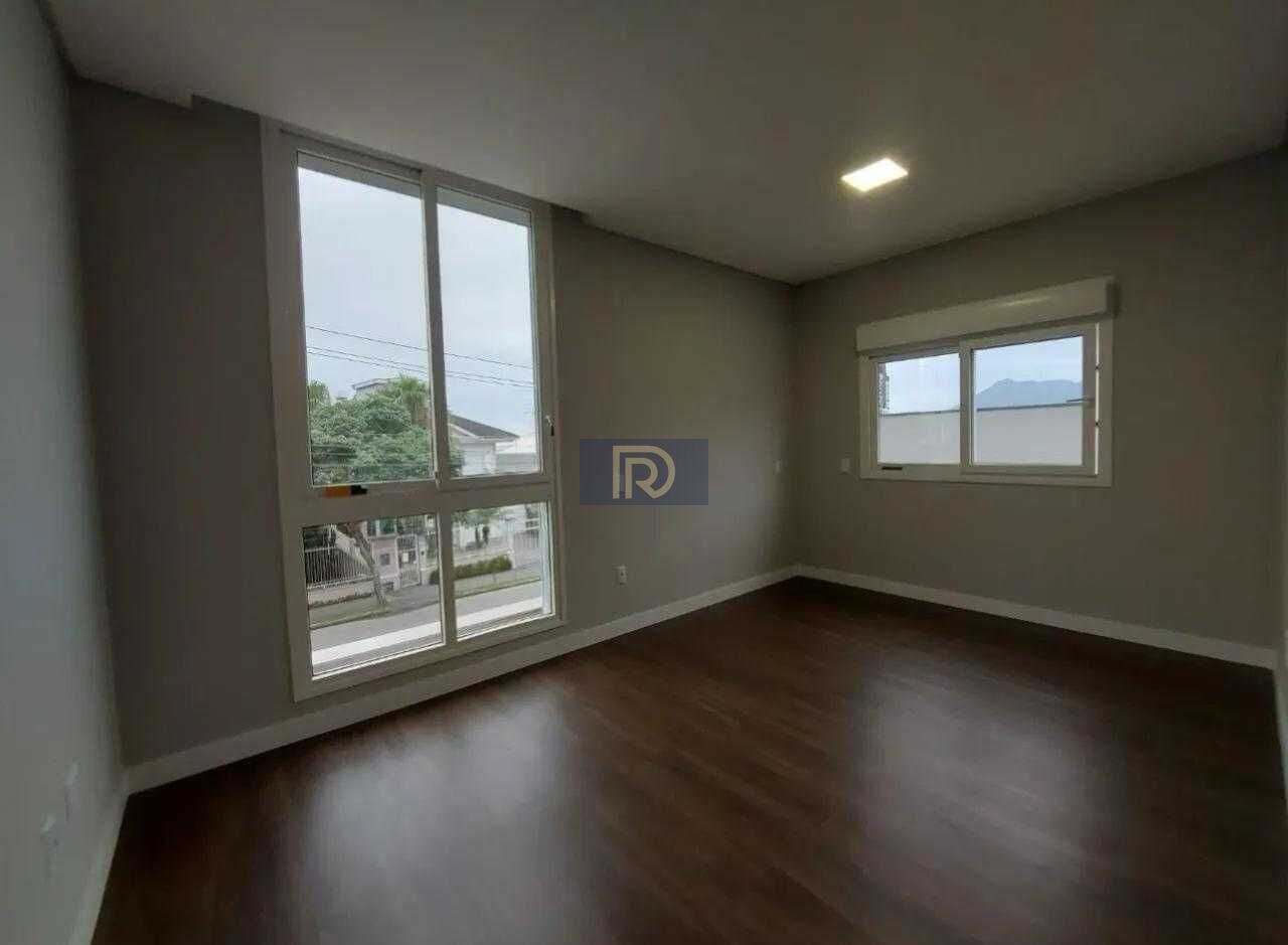 Casa, 3 quartos, 240 m² - Foto 14