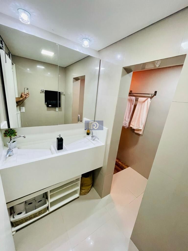 Casa à venda com 4 quartos, 182m² - Foto 4