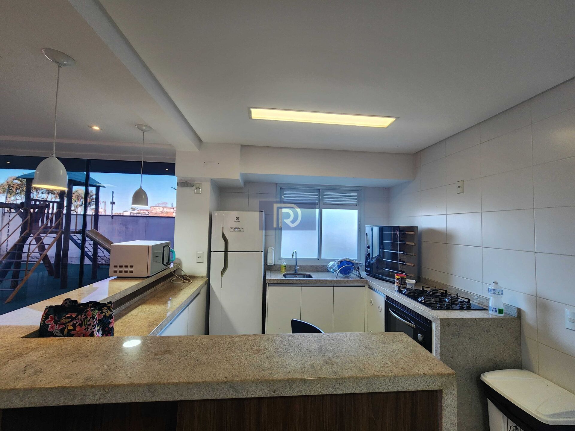 Apartamento à venda com 2 quartos, 60m² - Foto 12