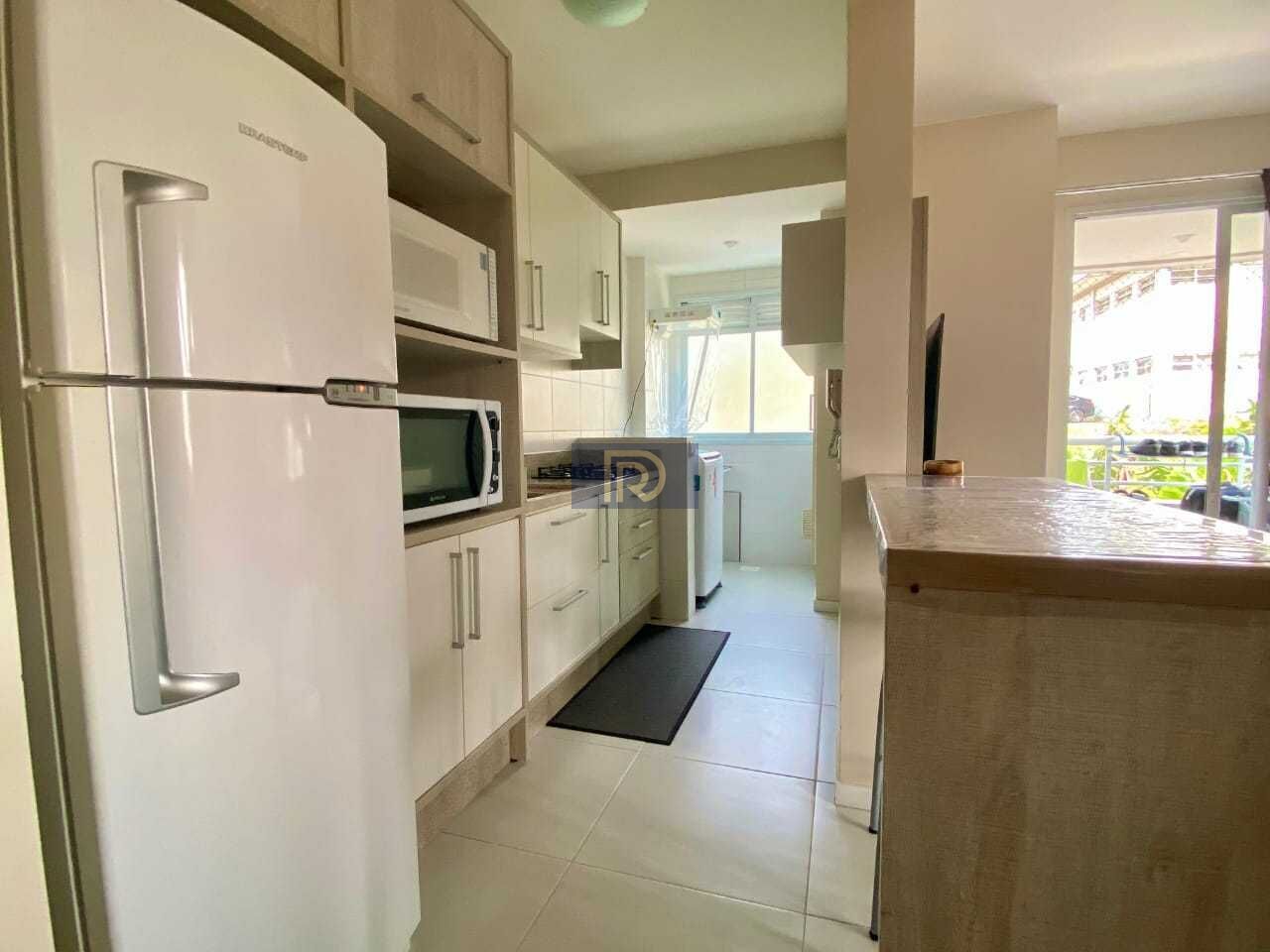Apartamento à venda com 2 quartos, 60m² - Foto 2