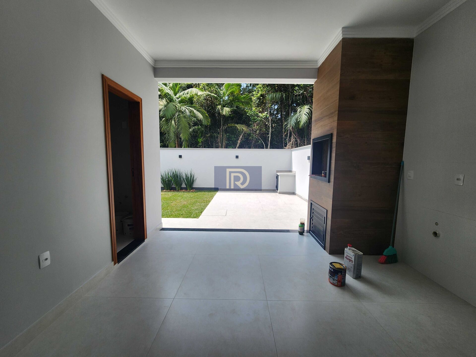 Casa à venda com 3 quartos, 99m² - Foto 13