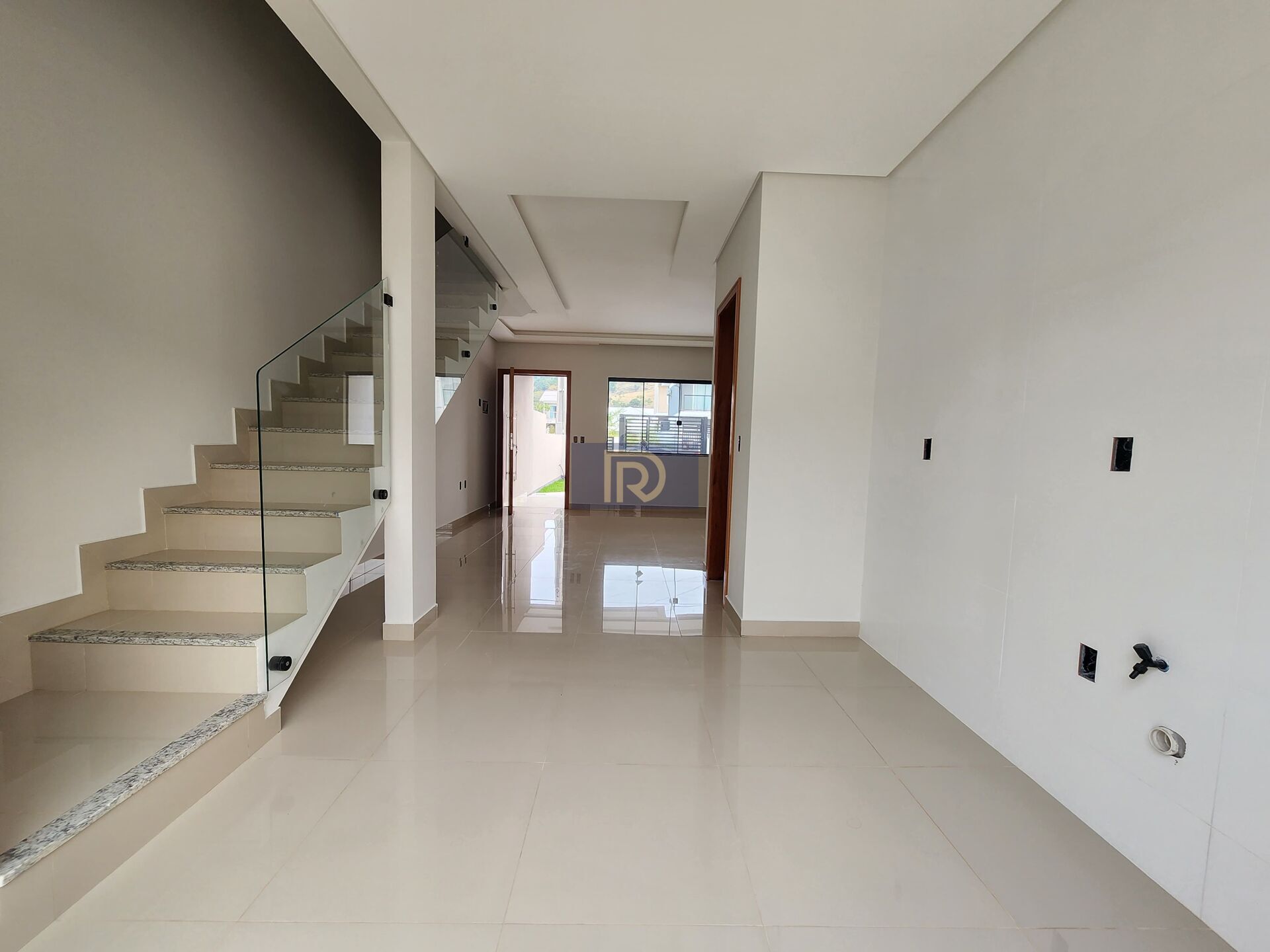 Sobrado à venda com 3 quartos, 106m² - Foto 4