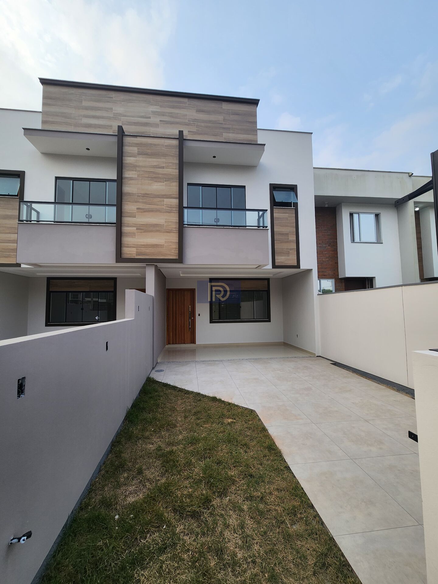 Sobrado à venda com 3 quartos, 106m² - Foto 2