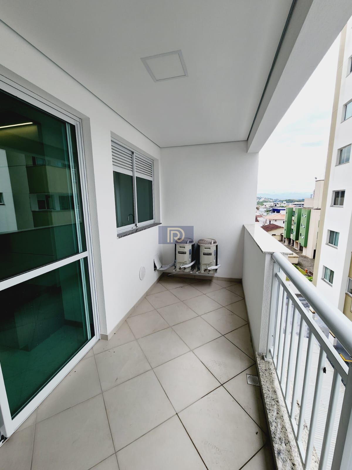 Apartamento à venda com 2 quartos, 67m² - Foto 14