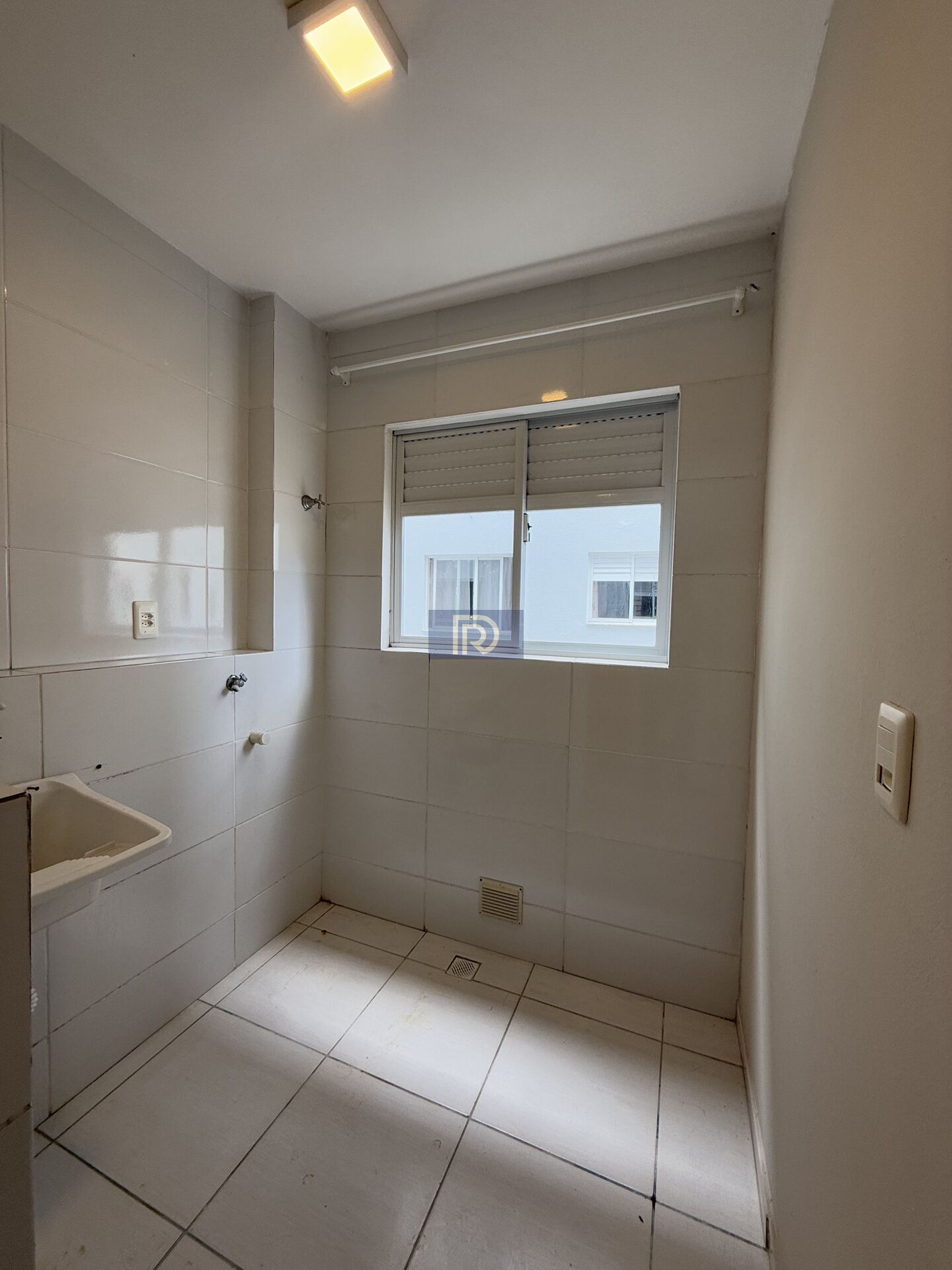 Apartamento à venda com 2 quartos, 57m² - Foto 4