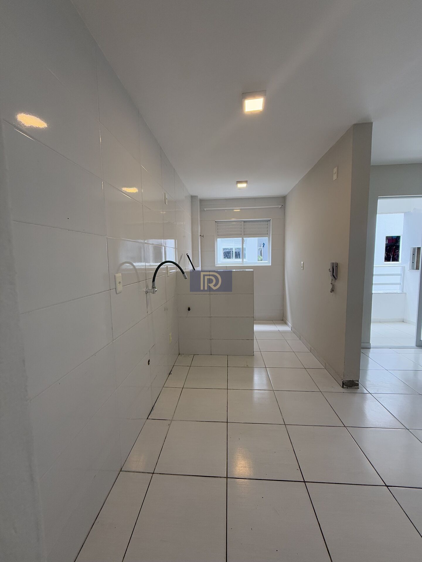 Apartamento à venda com 2 quartos, 57m² - Foto 3