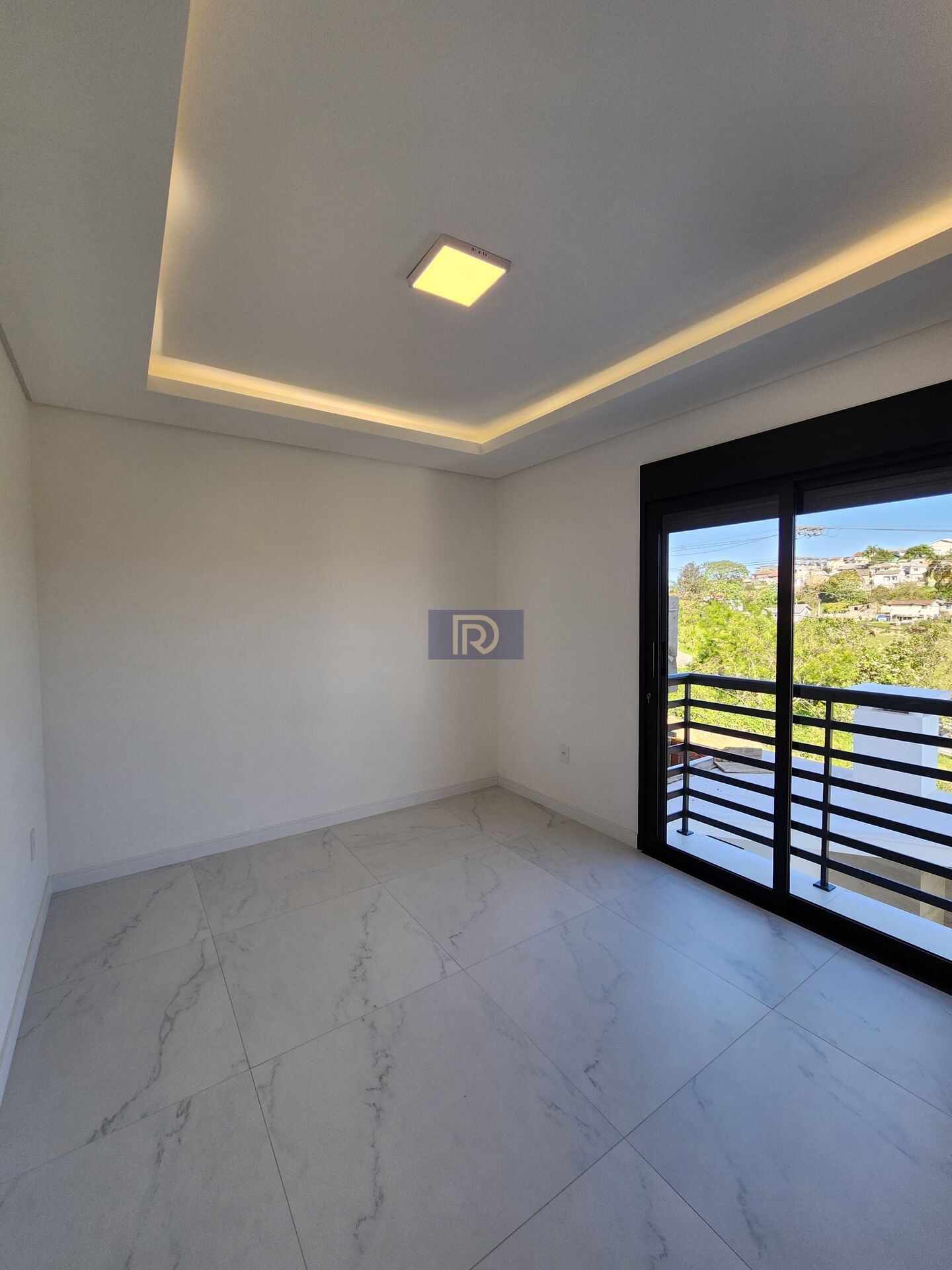 Casa à venda com 4 quartos, 241m² - Foto 18