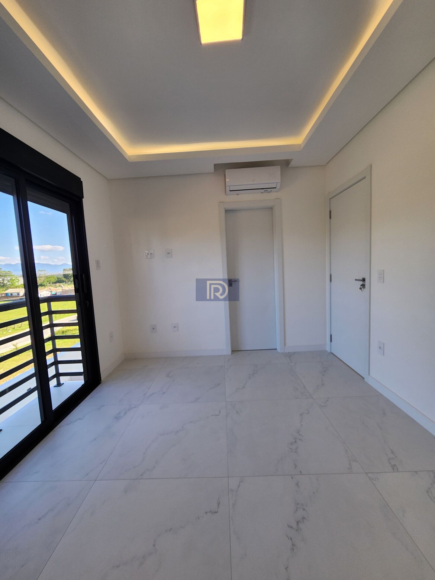 Casa à venda com 4 quartos, 241m² - Foto 17