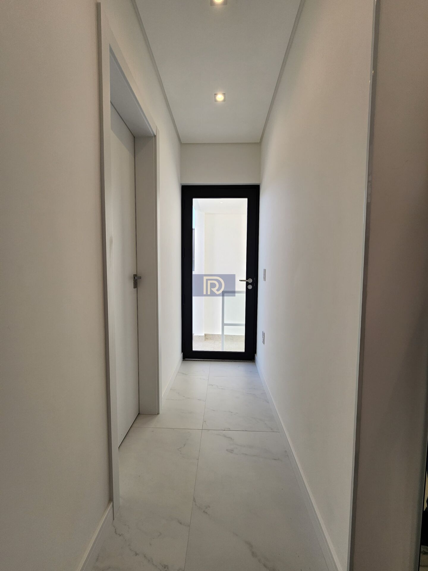 Casa à venda com 4 quartos, 241m² - Foto 22