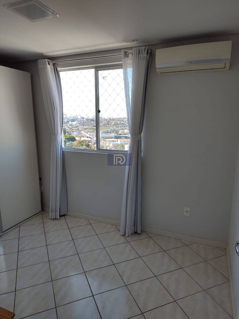 Apartamento à venda com 3 quartos, 101m² - Foto 28