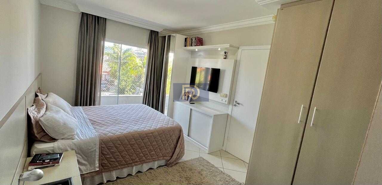 Casa, 3 quartos, 190 m² - Foto 8