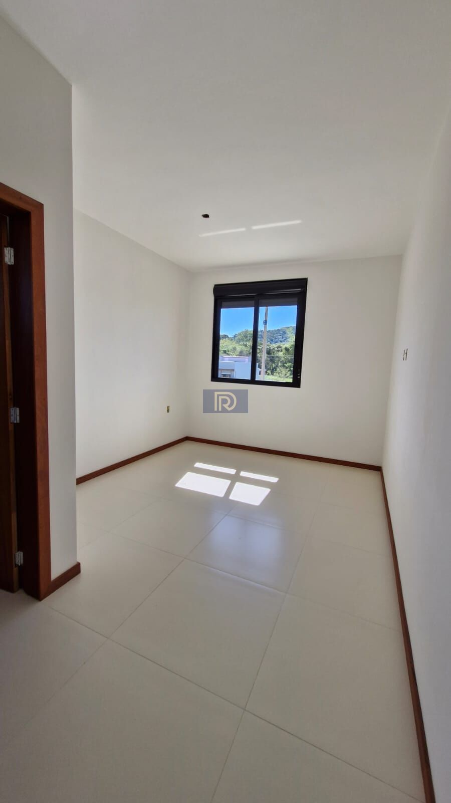 Casa à venda com 3 quartos, 104m² - Foto 14