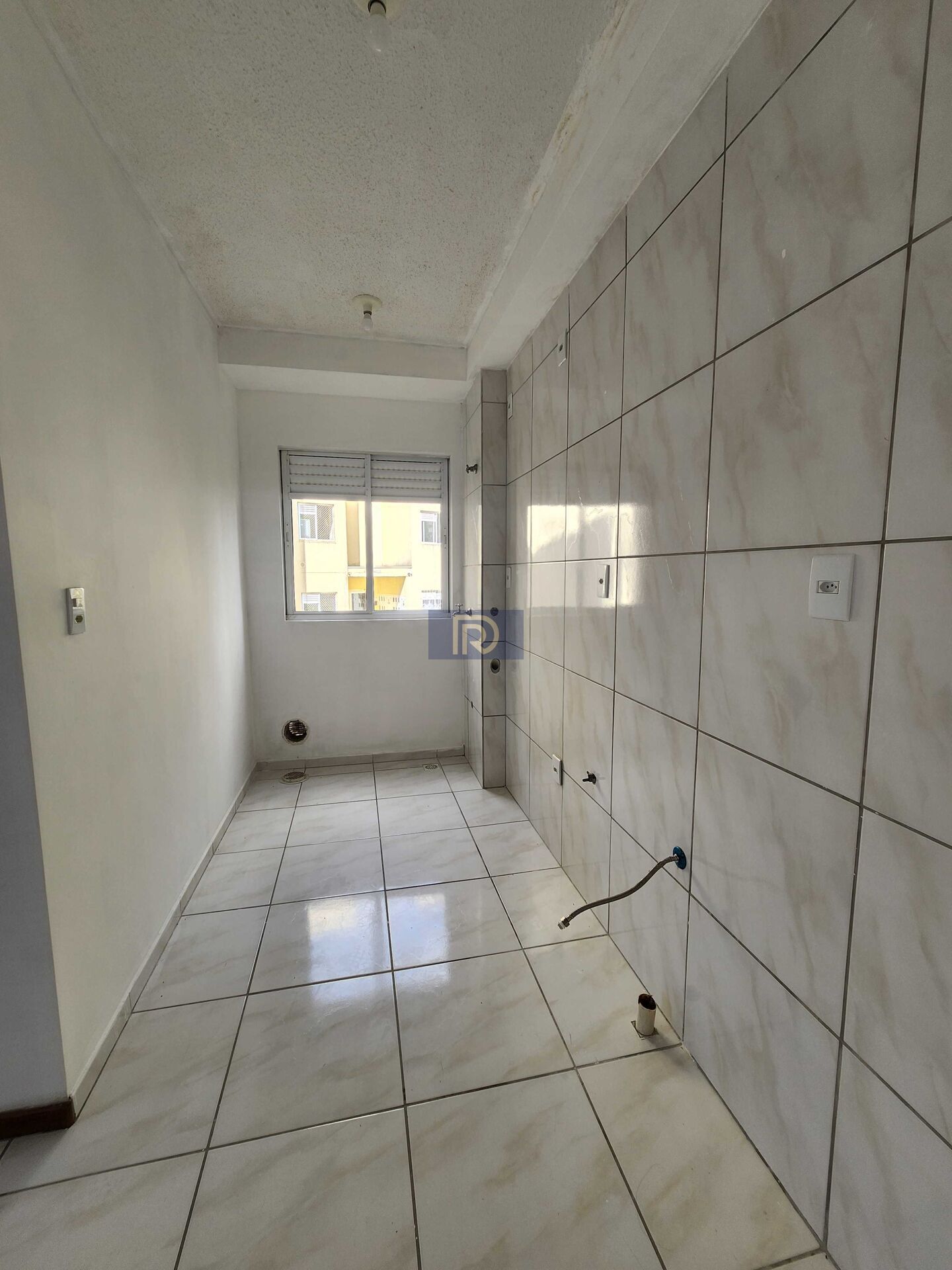 Apartamento à venda com 2 quartos, 45m² - Foto 2