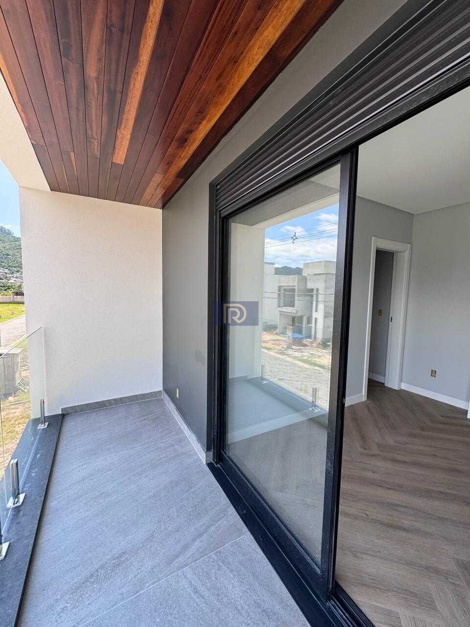 Casa à venda com 3 quartos, 196m² - Foto 10