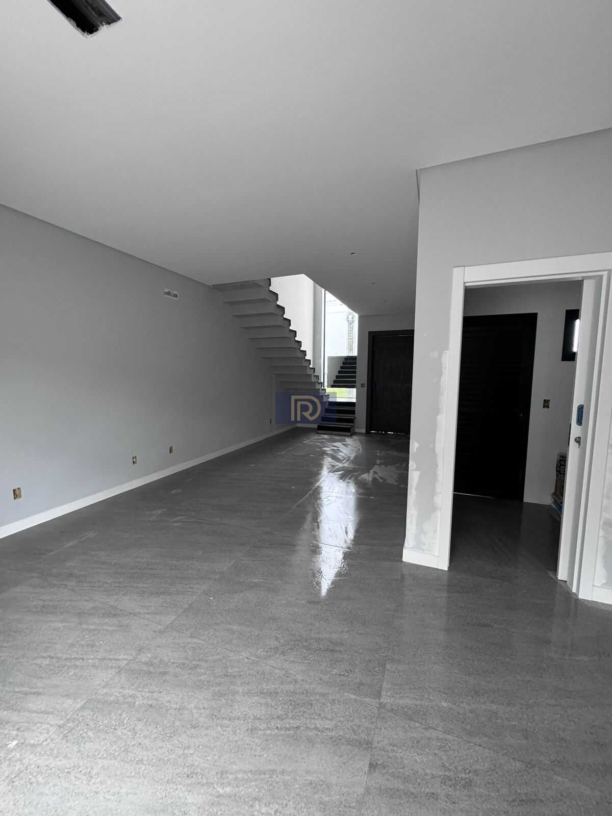 Casa à venda com 3 quartos, 196m² - Foto 3