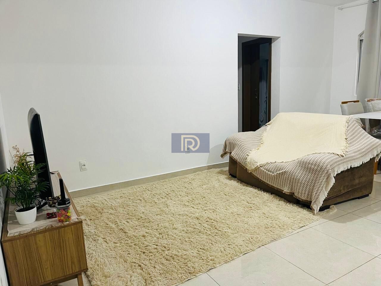 Apartamento à venda com 2 quartos, 62m² - Foto 5