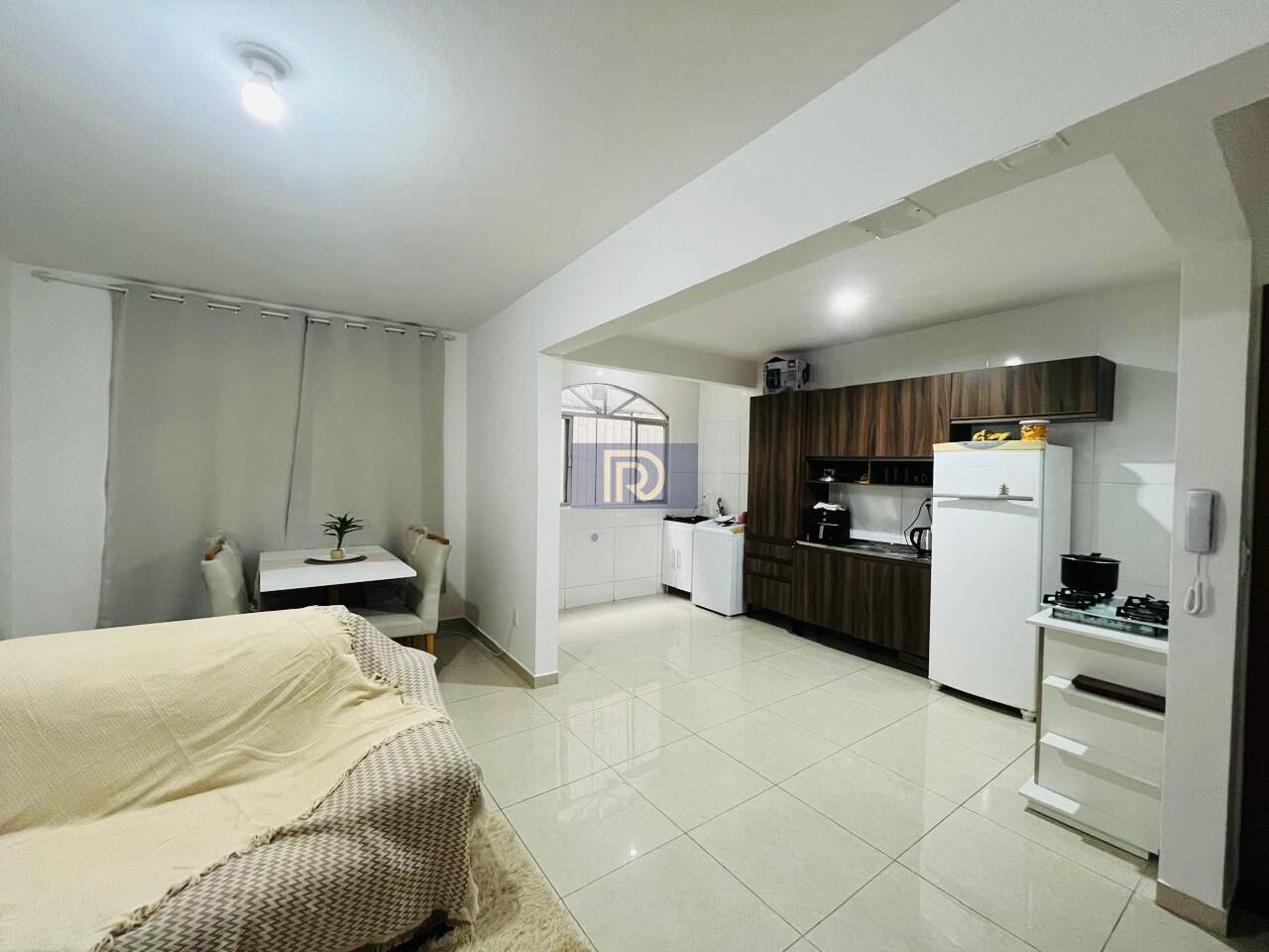 Apartamento à venda com 2 quartos, 62m² - Foto 1