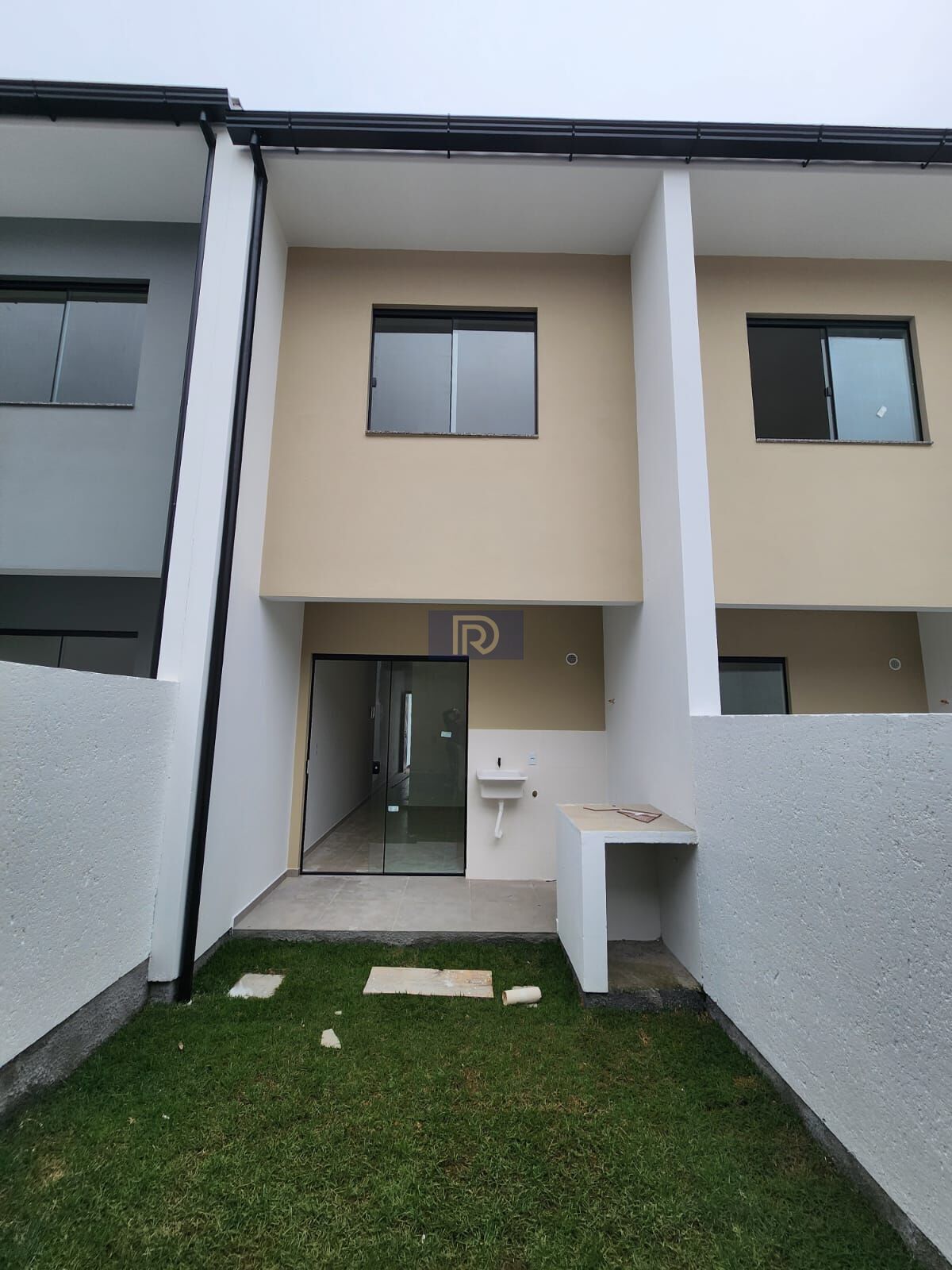 Sobrado à venda com 2 quartos, 72m² - Foto 3